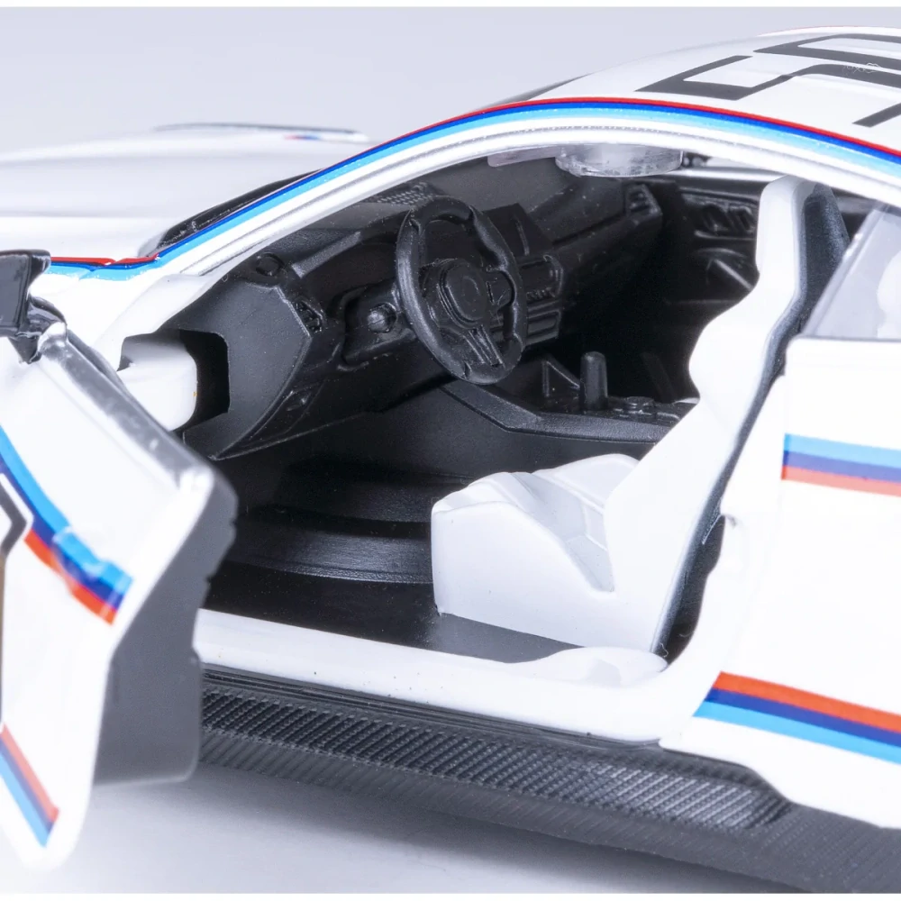BMW 3.0 CSL Diecast 1:34 bílé včetně baterií